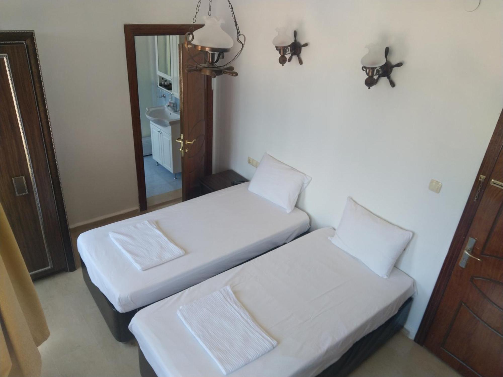 Turabdin Hotel Midyat Luaran gambar
