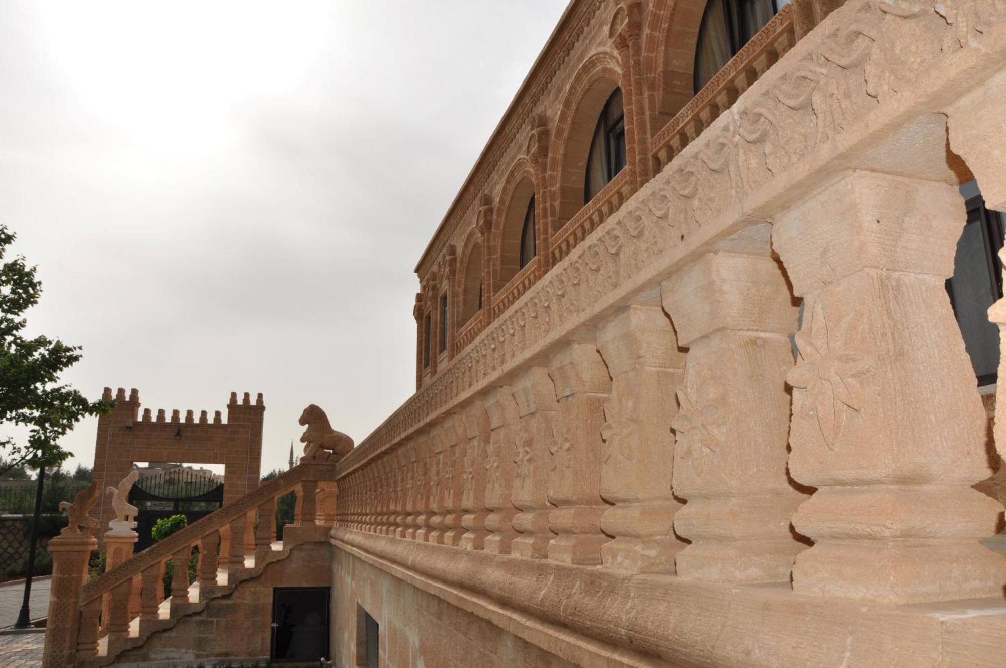 Turabdin Hotel Midyat Luaran gambar