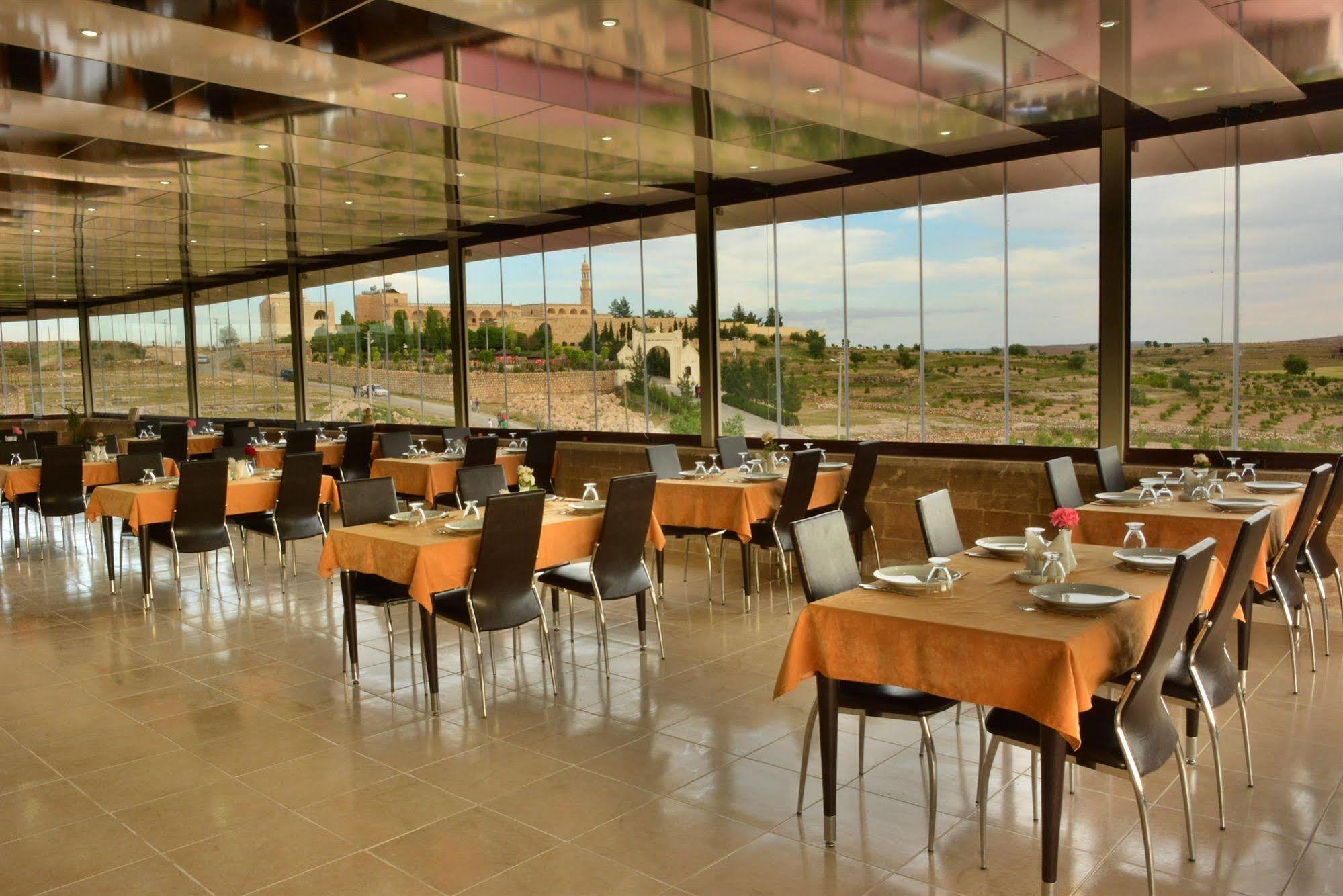 Turabdin Hotel Midyat Luaran gambar